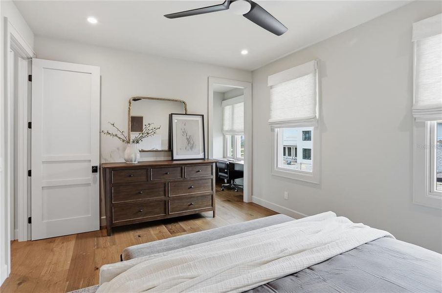 Furnished interior view inside a new home in , Oakland (Image 45).