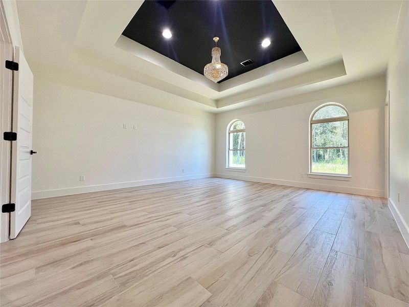 Spacious, unfurnished interior of a new home in , Dayton (Image 33).