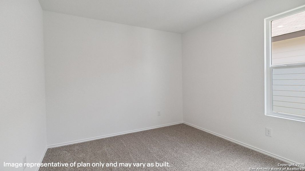 Spacious, unfurnished interior of a new home in Lucero, San Antonio (Image 23).