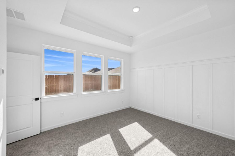Spacious primary suite