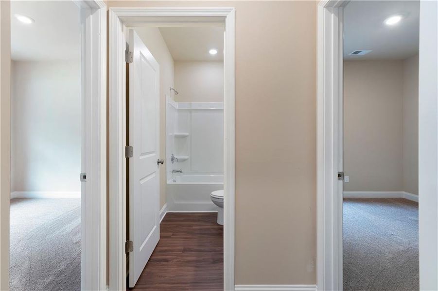 Image 18 of a home in .