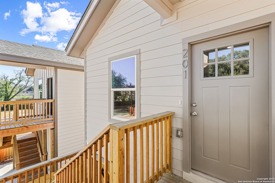 Exterior details and patio area of a home in , San Antonio (Image 4).