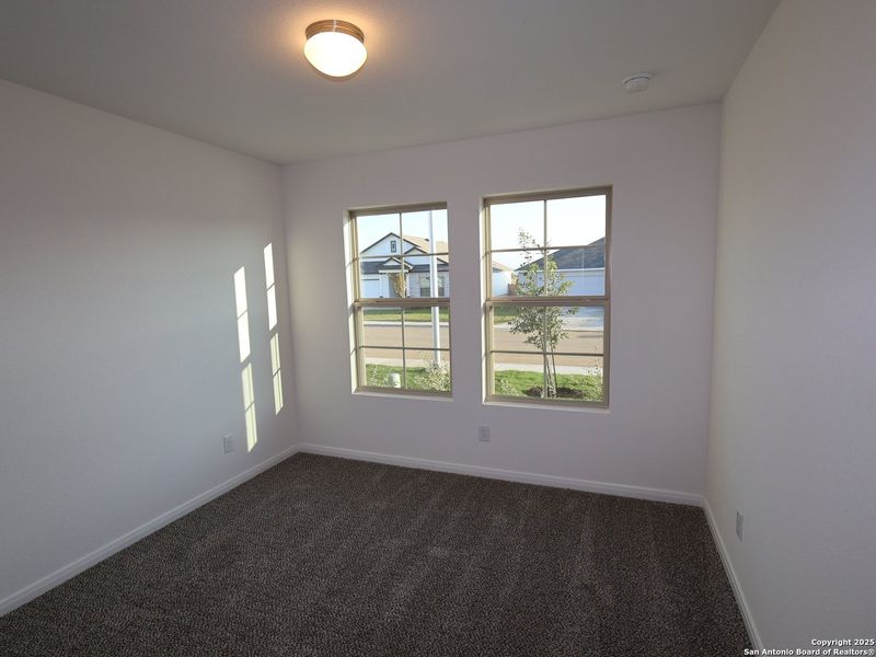 Spacious, unfurnished interior of a new home in Greenspoint Heights, Seguin (Image 35).