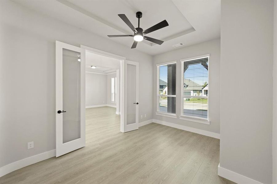 2210 Pelican- Study 2210 Pelican- Study