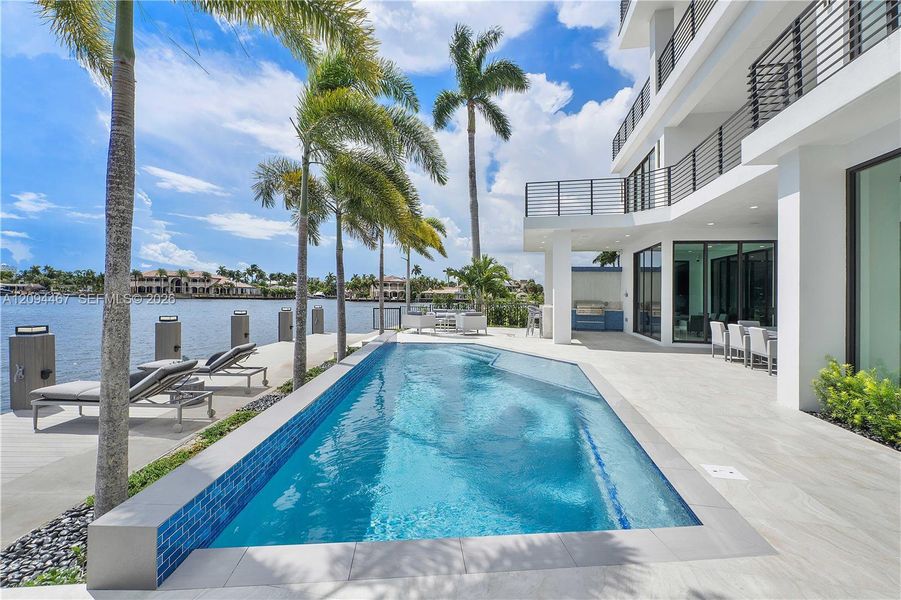 Exterior details and patio area of a home in , Pompano Beach (Image 30).
