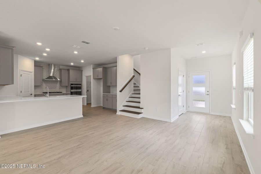 Image 66 of a home in Beacon Lake.