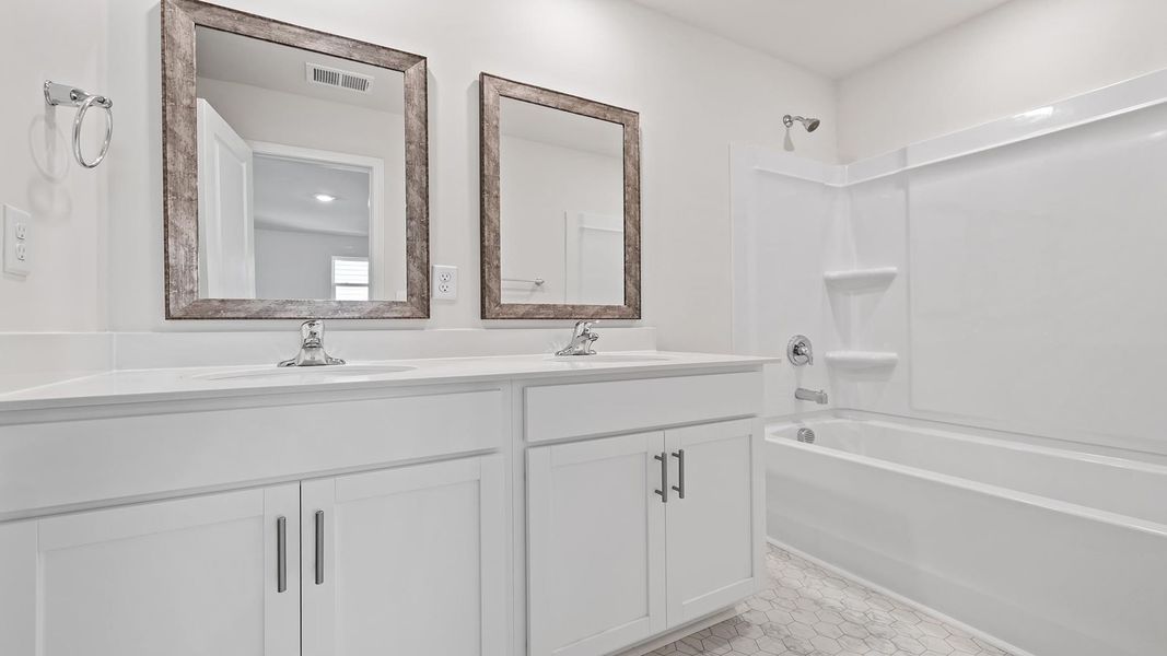 Furnished interior view inside a new home in Sage Grove, Lyman (Image 12).