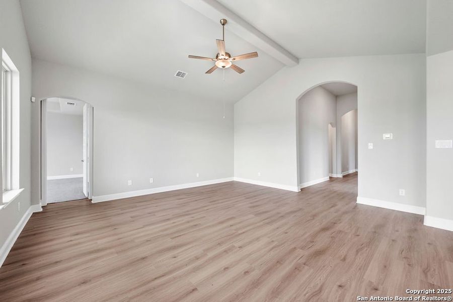 Spacious, unfurnished interior of a new home in Annabelle Ranch, San Antonio (Image 12).