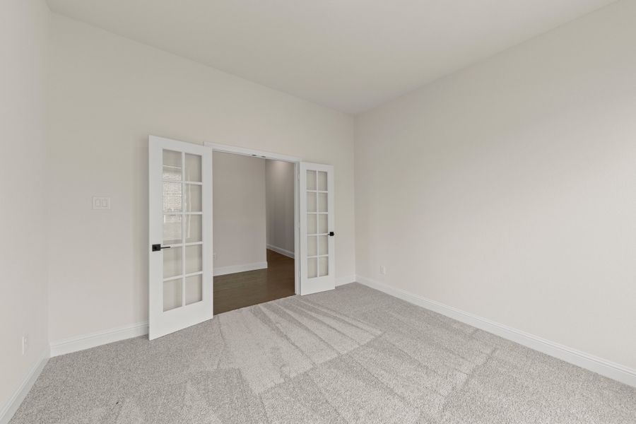 Spacious, unfurnished interior of a new home in Lovers Landing, Forney (Image 26).