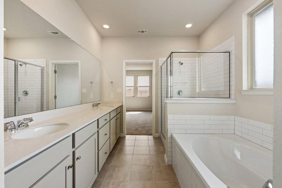 Photos are representative images and renderings for illustrative purposes only. Actual structural options and design images of the home may vary.