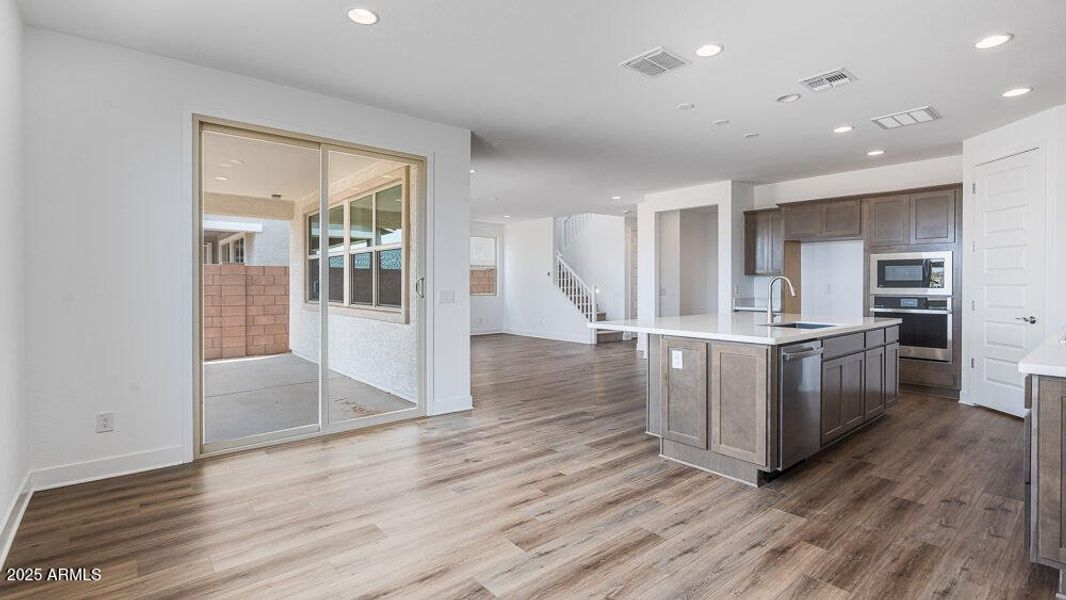 hj-az-phoenix-combs-ranch-discovery-sien hj-az-phoenix-combs-ranch-discovery-sien