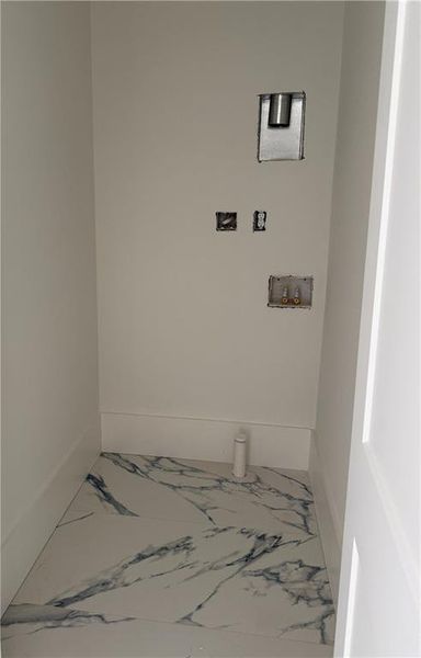 Spacious, unfurnished interior of a new home in , Buford (Image 4).