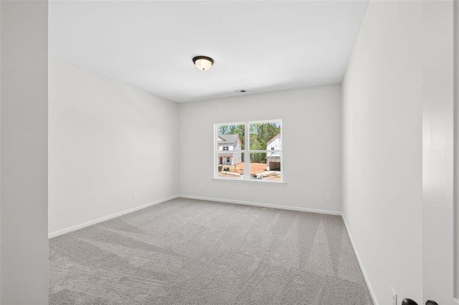 Spacious, unfurnished interior of a new home in Evergreen at Lakeside, Temple (Image 23).