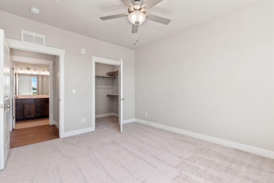 Spacious, unfurnished interior of a new home in The Lakes at Centerra, Loveland (Image 9). Spacious, unfurnished interior of a new home in The Lakes at Centerra, Loveland (Image 9).