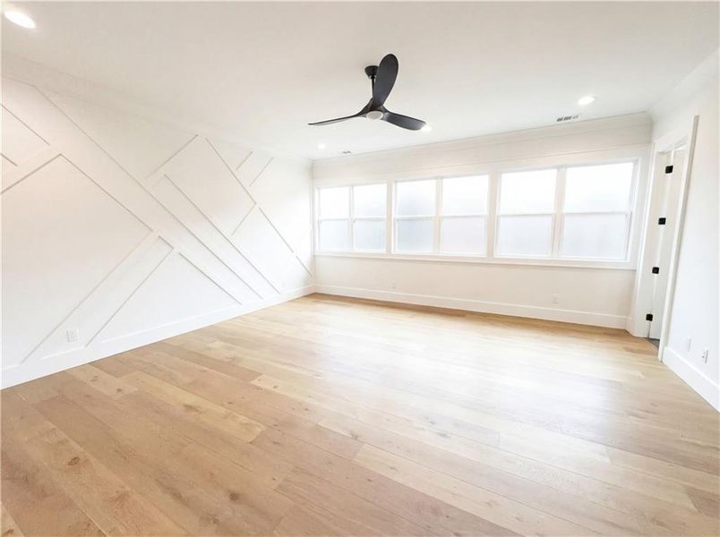 Spacious, unfurnished interior of a new home in , Bethlehem (Image 18).