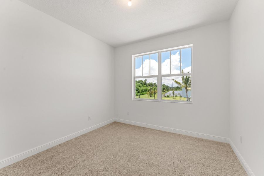 Spacious, unfurnished interior of a new home in Avila, Jensen Beach (Image 12).