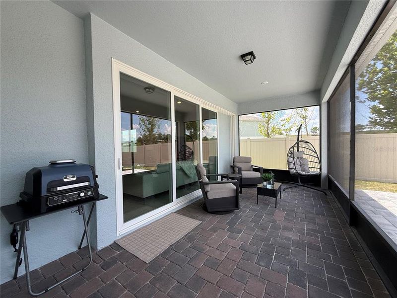 Exterior details and patio area of a home in Winding Meadows, Apopka (Image 23).