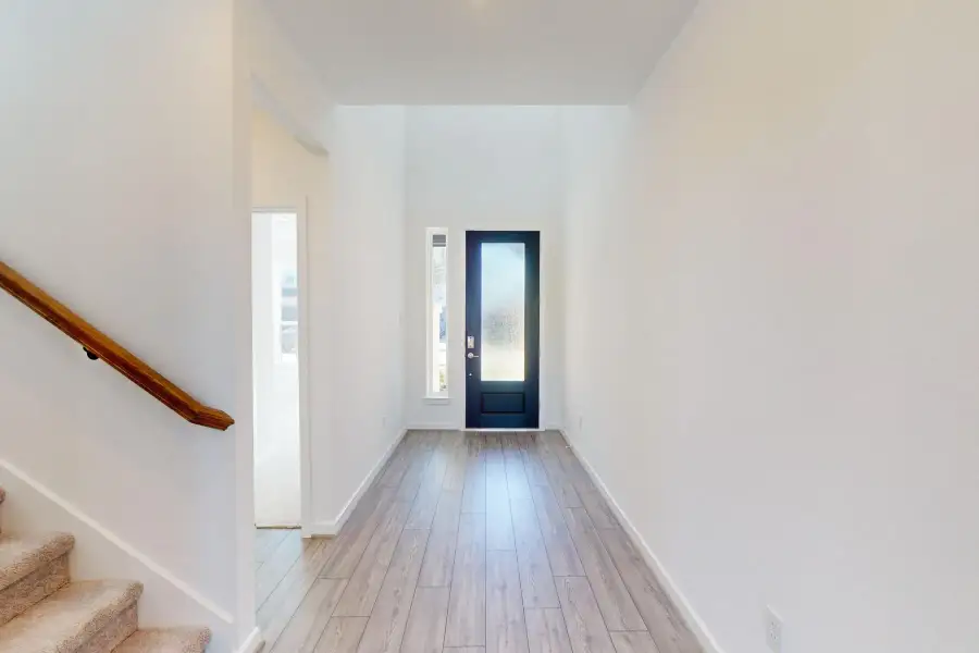 Spacious, unfurnished interior of a new home in Avalon at Cypress, Cypress (Image 8).
