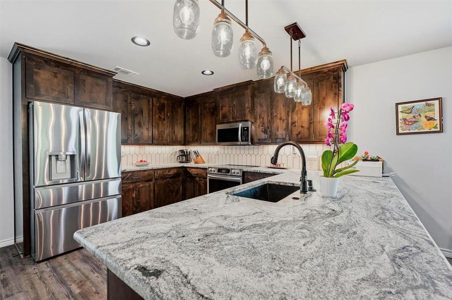 Furnished interior view inside a new home in , Sherman (Image 15).
