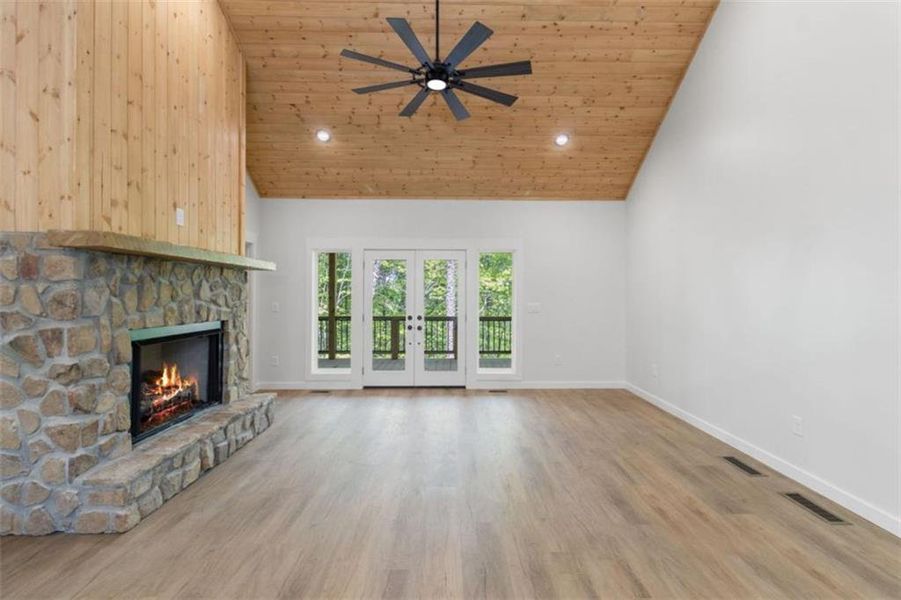Spacious, unfurnished interior of a new home in , Ellijay (Image 31).