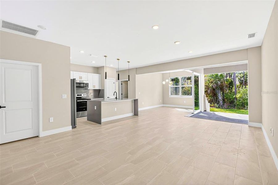 Spacious, unfurnished interior of a new home in , Port Charlotte (Image 38). Spacious, unfurnished interior of a new home in , Port Charlotte (Image 38).