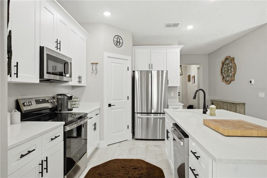 Furnished interior view inside a new home in , Ocala (Image 31).