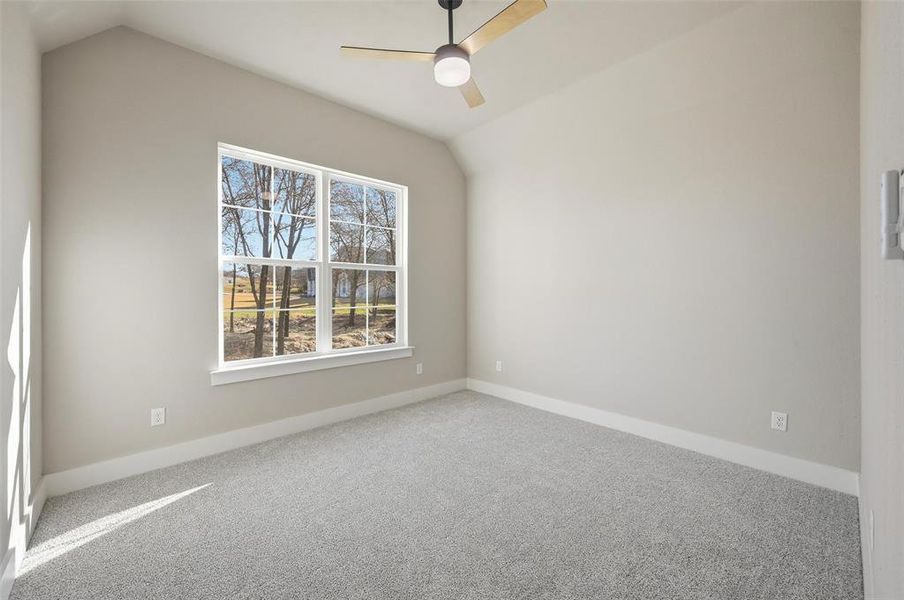 Spacious, unfurnished interior of a new home in Escondido Ranches, Poolville (Image 18).