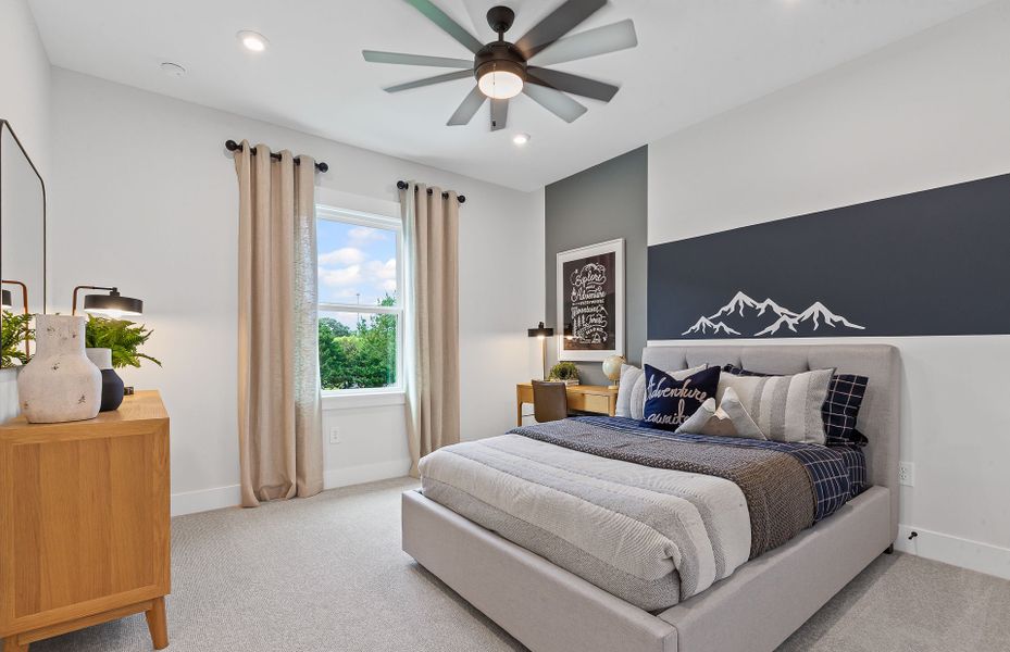 Representative furnished interior of a home built from the Fieldcrest by Pulte Homes in Ashworth Estates, Powder Springs (Image 20).