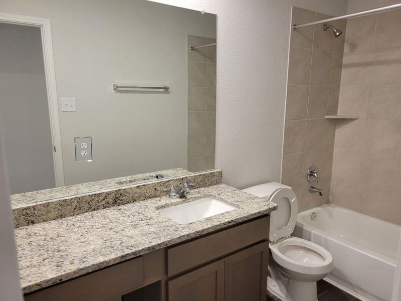 Furnished interior view inside a new home in River's Edge, Conroe (Image 12). Furnished interior view inside a new home in River's Edge, Conroe (Image 12).