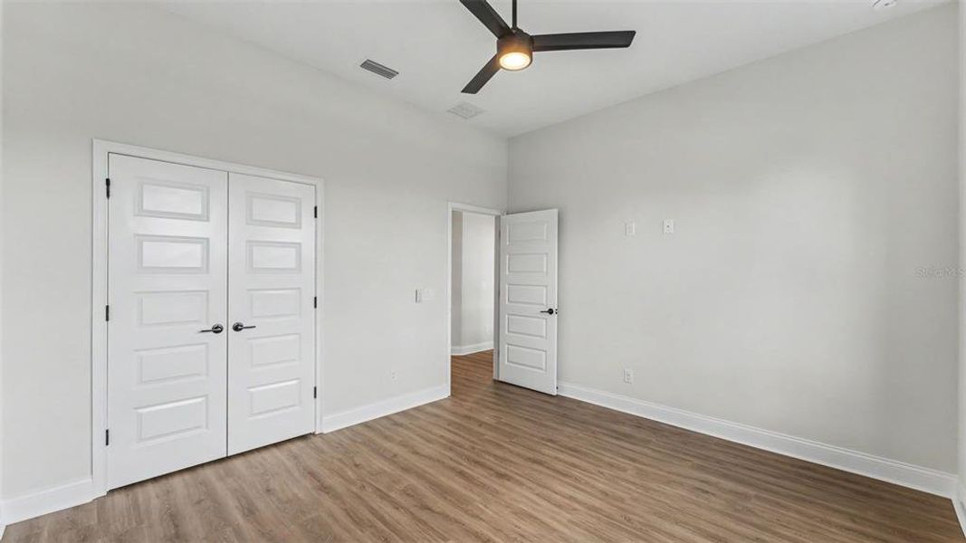 Spacious, unfurnished interior of a new home in , Lakeland (Image 26).