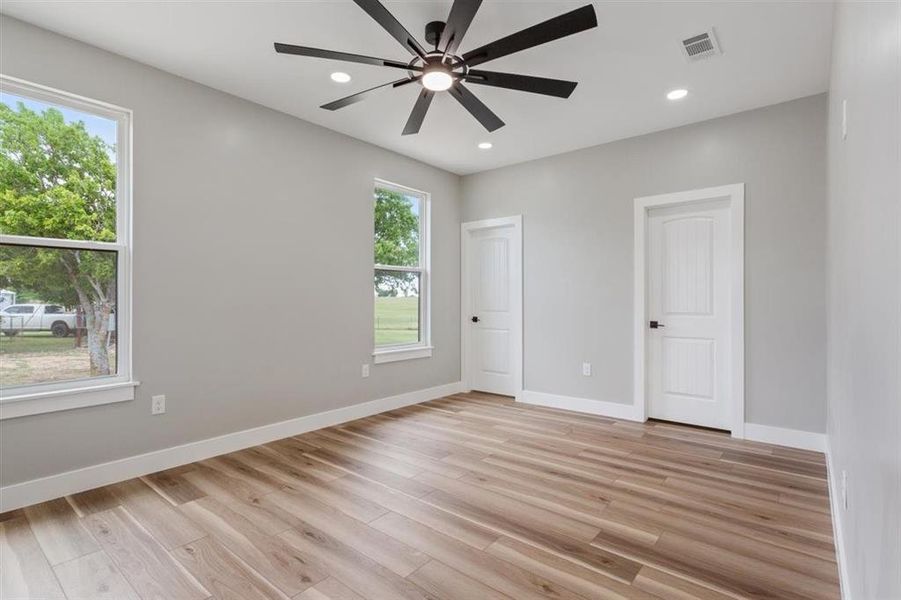 Spacious, unfurnished interior of a new home in , McGregor (Image 24).