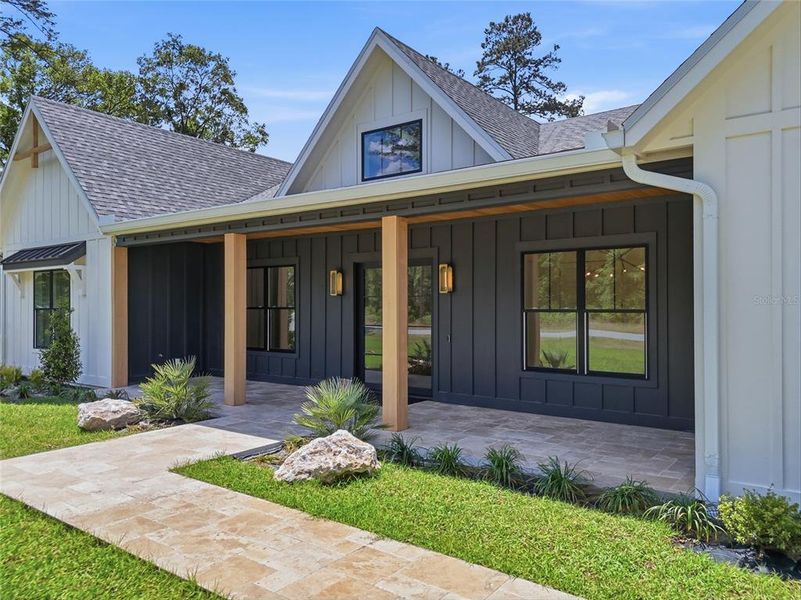 Exterior details and patio area of a home in , Newberry (Image 4).