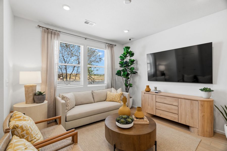 Representative furnished interior of a home built from the 2002 by Risewell Homes in Harvest Crossing, Aurora (Image 11).