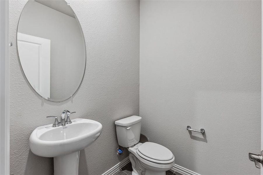 Image 37 of a home in Stratton Place.