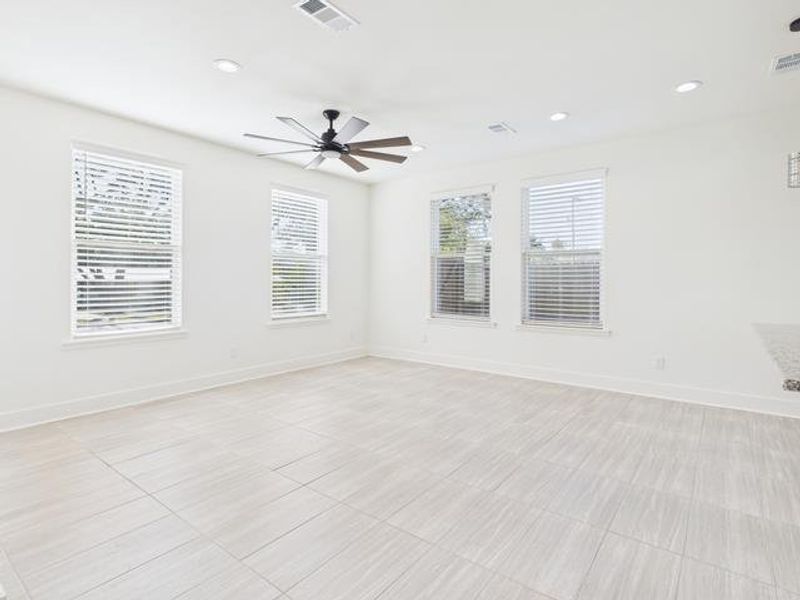 Unfurnished room with recessed lighting and a ceiling fan Unfurnished room with recessed lighting and a ceiling fan