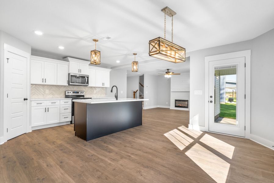 Representative furnished interior of a home built from the Kai by Rockwood Homes in Garrettsburg Meadows, Clarksville (Image 9).