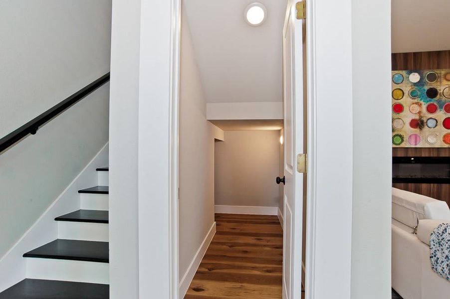 Furnished interior view inside a new home in , Dallas (Image 17). Furnished interior view inside a new home in , Dallas (Image 17).