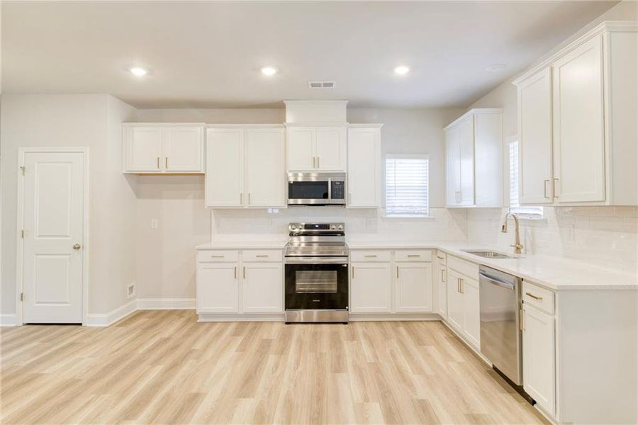 Furnished interior view inside a new home in , Canton (Image 9).