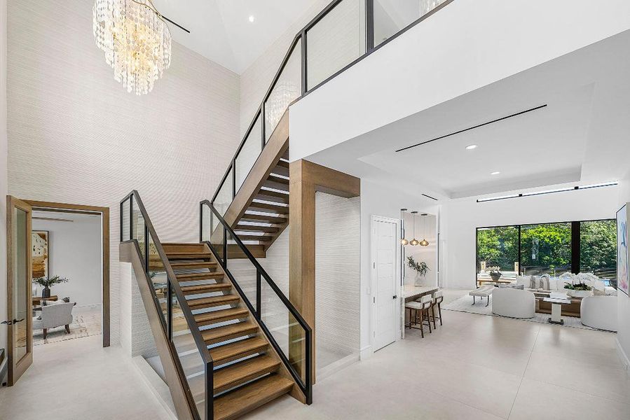 9430C2E5-85A7-4B0B-9FAD-2B72976AEE8A