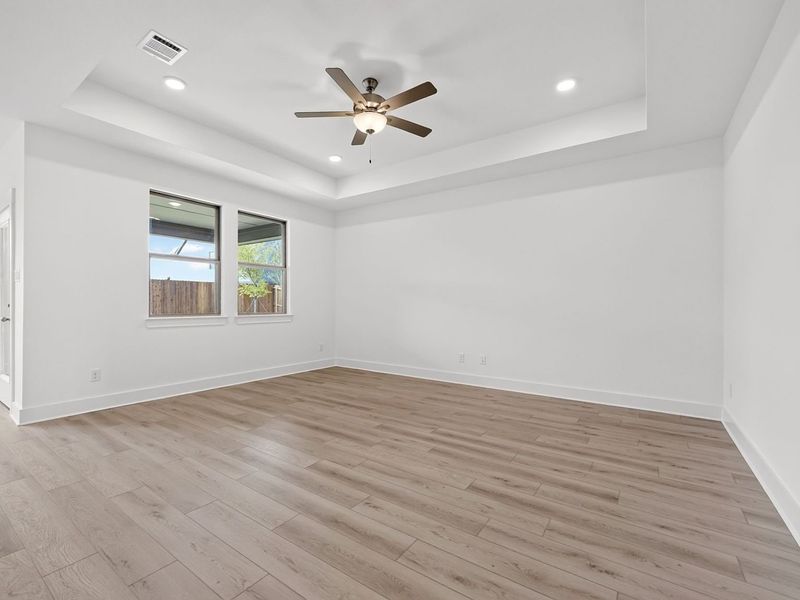 Spacious, unfurnished interior of a new home in Meadow Ridge Estates, Josephine (Image 19).