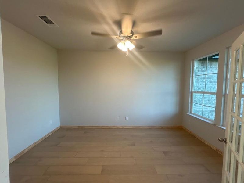 Spacious, unfurnished interior of a new home in Terra Escalante, Blue Ridge (Image 7).