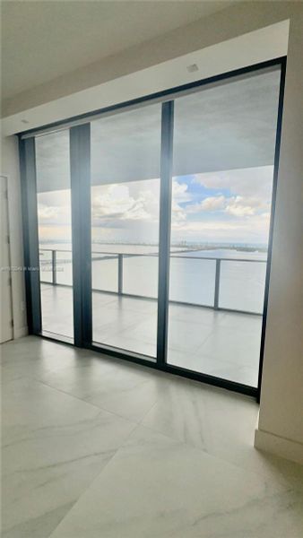 Spacious, unfurnished interior of a new home in , Miami (Image 20).