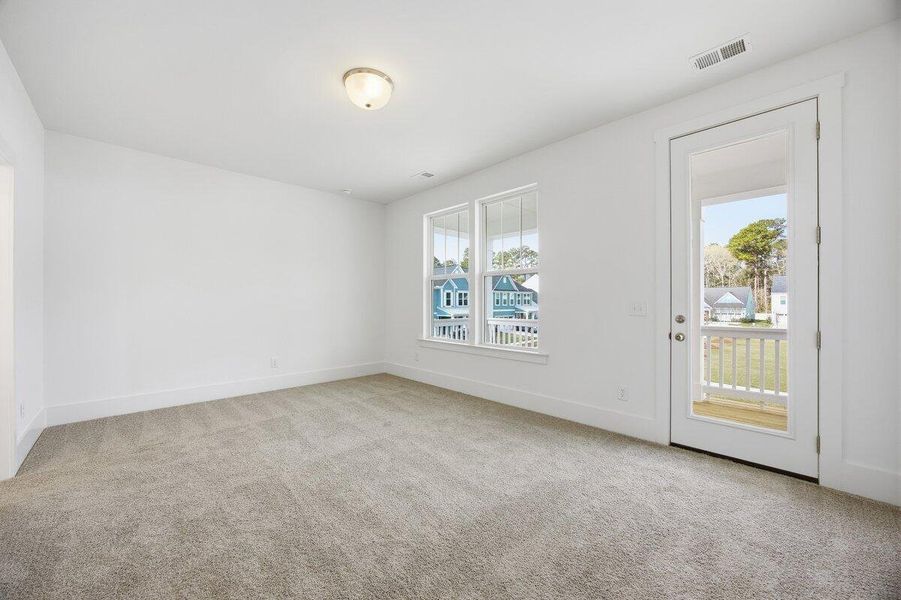 Spacious, unfurnished interior of a new home in , Ravenel (Image 12).