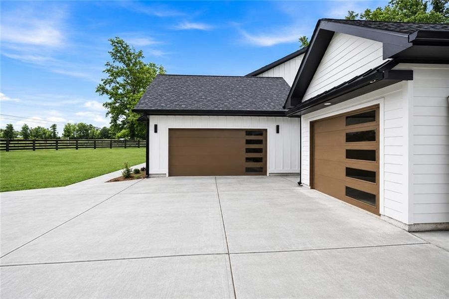 Exterior details and patio area of a home in , Cumming (Image 4).