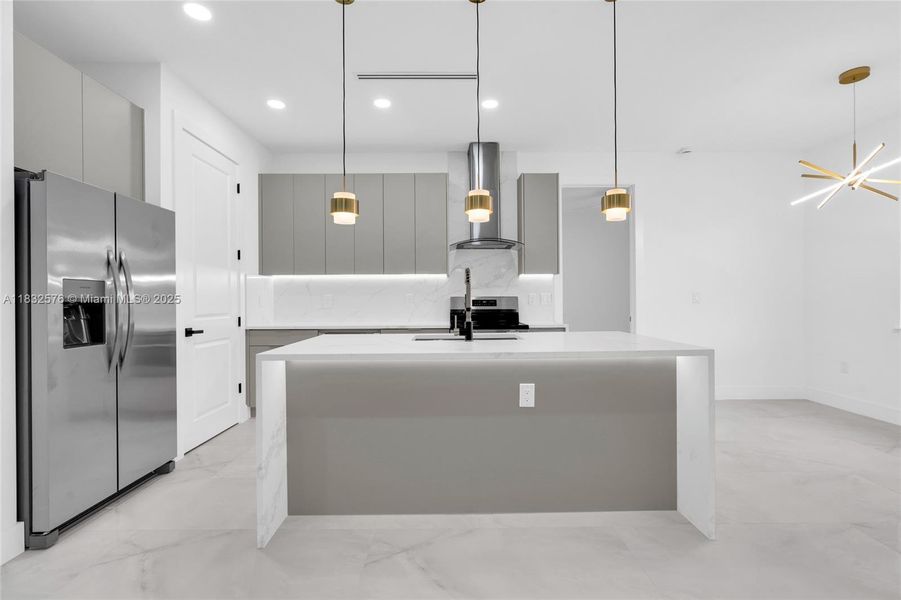 Furnished interior view inside a new home in , Lehigh Acres (Image 6).