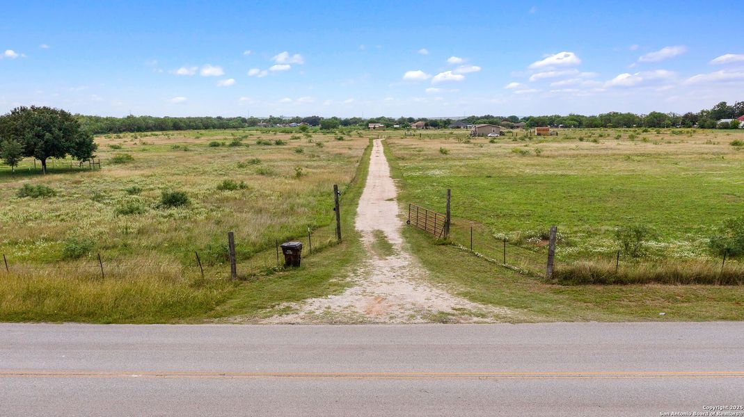 Image 14 of a home in .