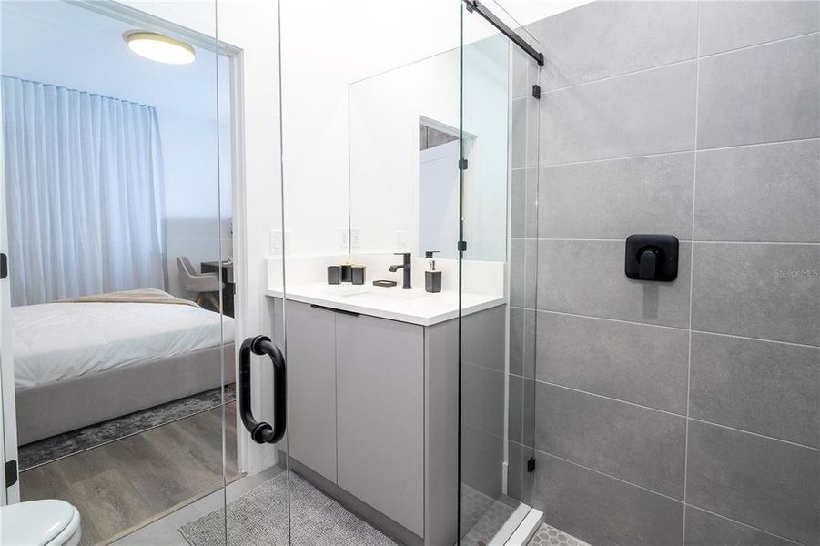 Furnished interior view inside a new home in , Kissimmee (Image 38).