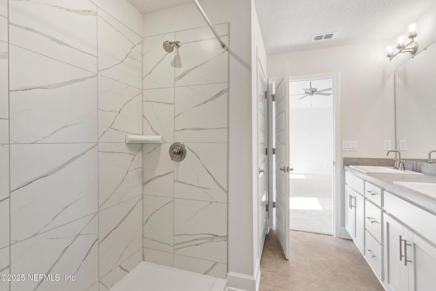 Furnished interior view inside a new home in Summerglen, Jacksonville (Image 9).