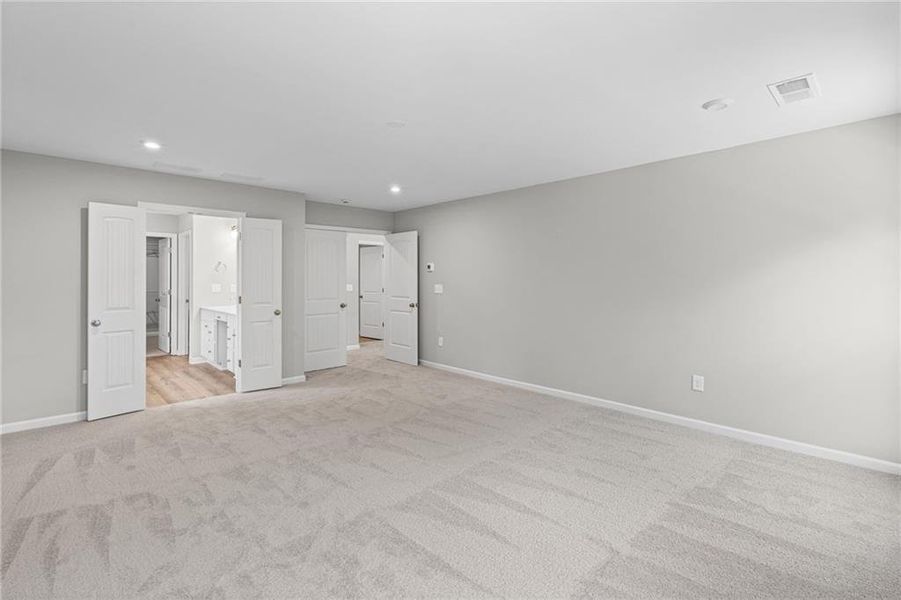 Spacious, unfurnished interior of a new home in The Reserve At Liberty Park, Braselton (Image 20). Spacious, unfurnished interior of a new home in The Reserve At Liberty Park, Braselton (Image 20).