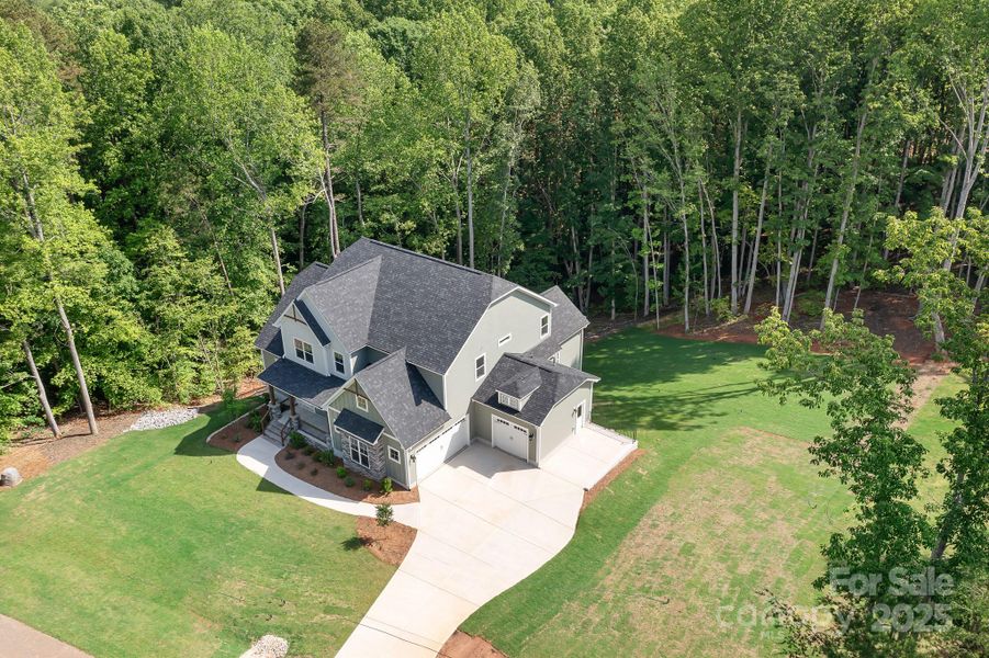 Image 45 of a home in Harbor Watch.